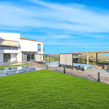 Schoenes Haus In Mit Privatem Pool Und Bergblick