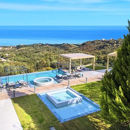 Schoenes Haus In Mit Privatem Pool Und Bergblick גאורגיופוליס