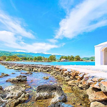 בית נופש Schoenes Haus In Mit Privatem Pool Und Bergblick גאורגיופוליס